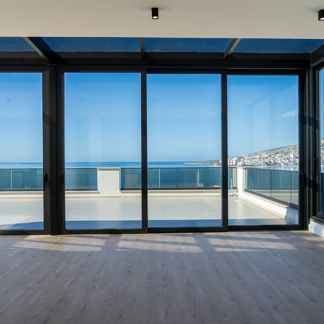 Penthouse 1604